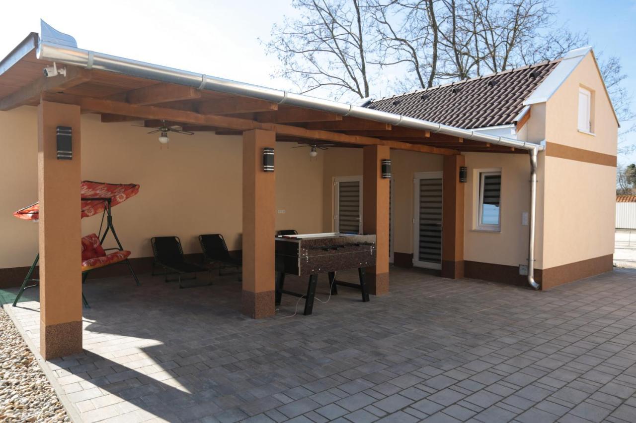 Marko Vendeghaz Kiskoros Exterior foto